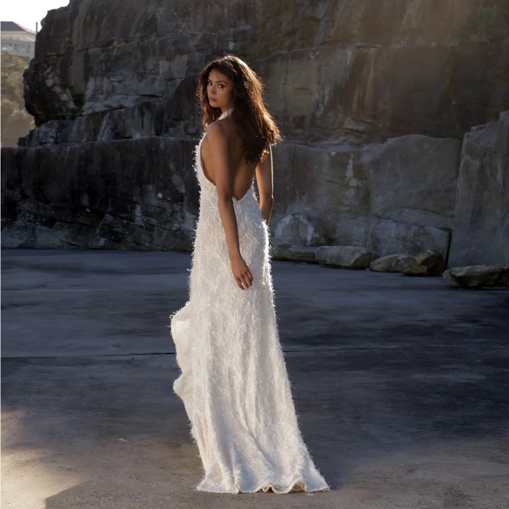 Chic Backless White Dress